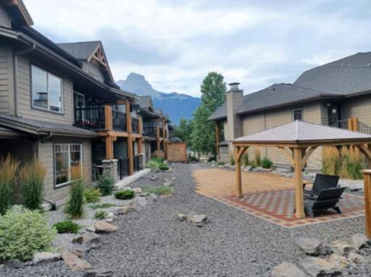Apartament Rocky Mountain Getaway Canmore Zewnętrze zdjęcie
