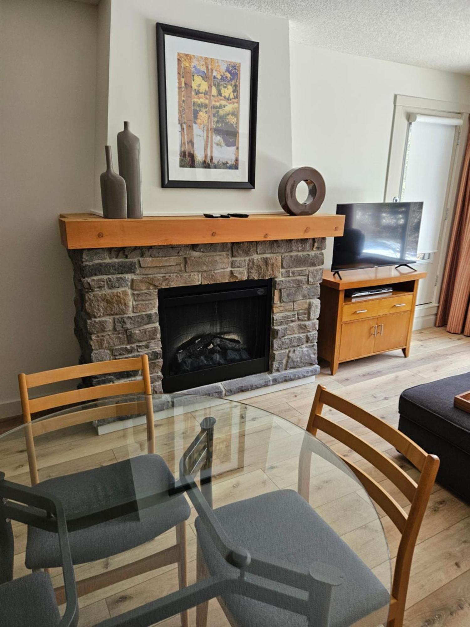 Apartament Rocky Mountain Getaway Canmore Zewnętrze zdjęcie