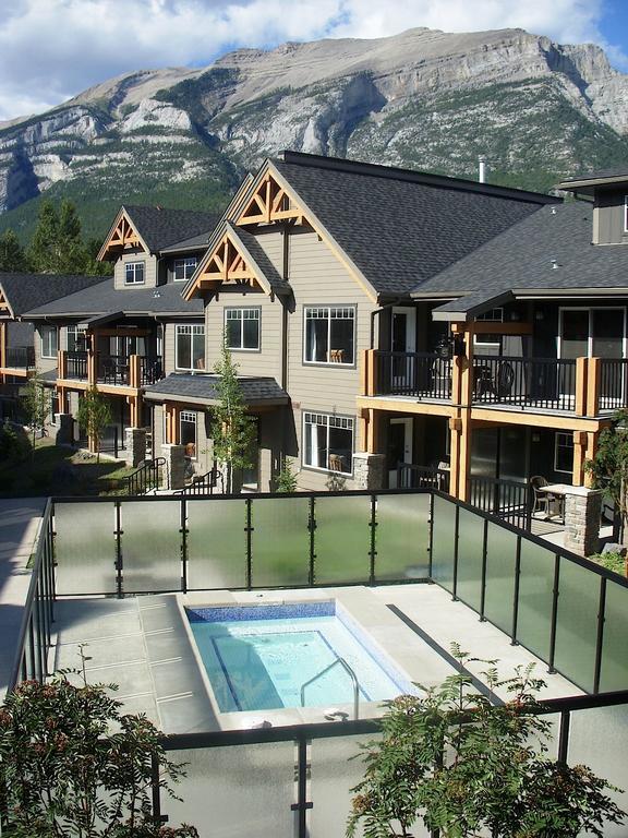 Apartament Rocky Mountain Getaway Canmore Zewnętrze zdjęcie